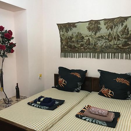 Lada Guest House Tbilisi Bagian luar foto